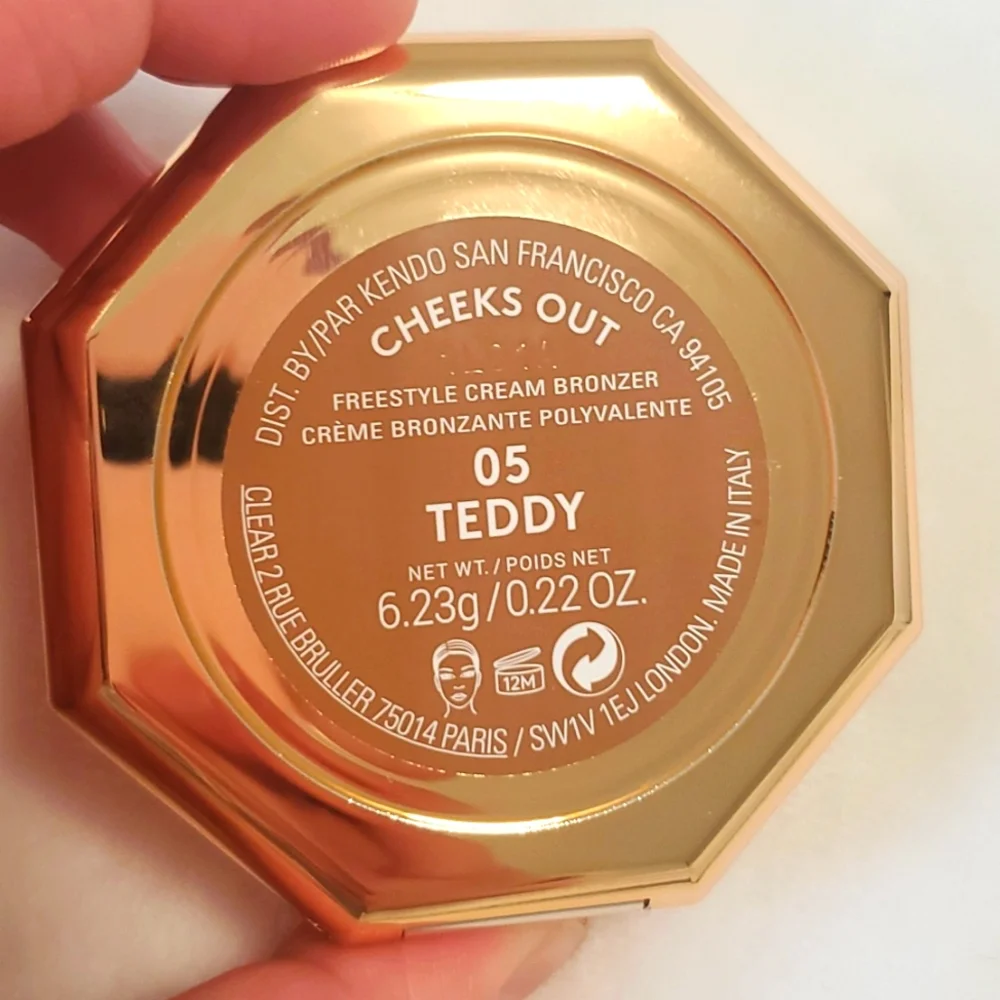 NIB Fenty Beauty by Rihanna Cheeks Out Freestyle Cream Bronzer in 05 Teddy